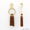 boucles d'oreilles pompon tassel tissu anneau métal 0318575 marron boucles d'oreilles pompon tassel tissu anneau métal 0318575 marron