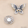 Broche magnétique papillon métal émail femme 0523008 gris clair Broche magnétique papillon métal émail femme 0523008 gris clair