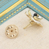 Mini broche pin's X2 forme fleur camélia métal émail 0623508 blanc