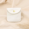 Petites pochettes X10 PIECES, velours fermoir bouton pression pour cadeaux bijoux 0623517 blanc