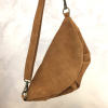SAC BANANE CUIR VÉRITABLE DAIM 0924001 cognac SAC BANANE CUIR VÉRITABLE DAIM 0924001 cognac