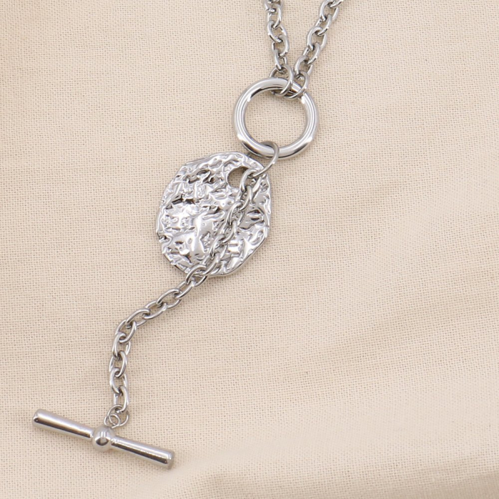 Collier acier inoxydable drop pièce martelée bâtonnet 0124031 argenté