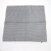 Foulard carré motifs anneaux entrelacés touché soie polyester 0724008 noir/blanc