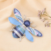 Broche aimantée vintage abeille métal émail coloré 0524011 bleu