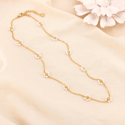 Collier acier inoxydable fleurs billes imitation perle 0124142 blanc