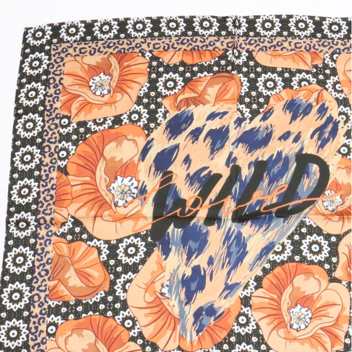 Carré satiné WILD LOVE coeur fleurs polyester 0724505 noir