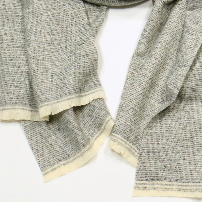 Echarpe chaude motifs chevrons et franges femme 0724515 gris clair