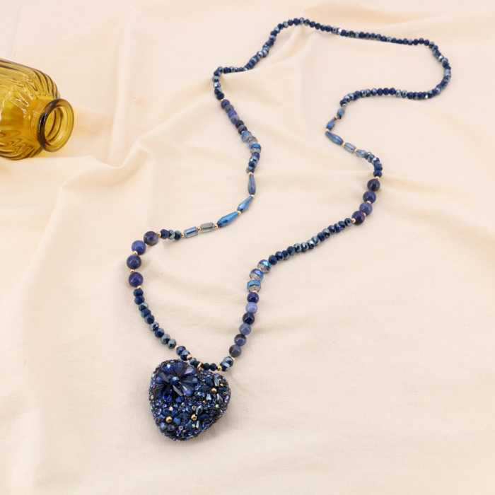 Sautoir cristal facettées pierre strass pendentif coeur fleur 0124536 bleu foncé Sautoir cristal facettées pierre strass pendentif coeur fleur 0124536 bleu foncé