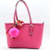 CABAS TOTE PORTÉ ÉPAULE FLORA&CO SIMILI-CUIR GRAINÉ BOULE DE POIL FOULARD FEMME 0922024 fushia