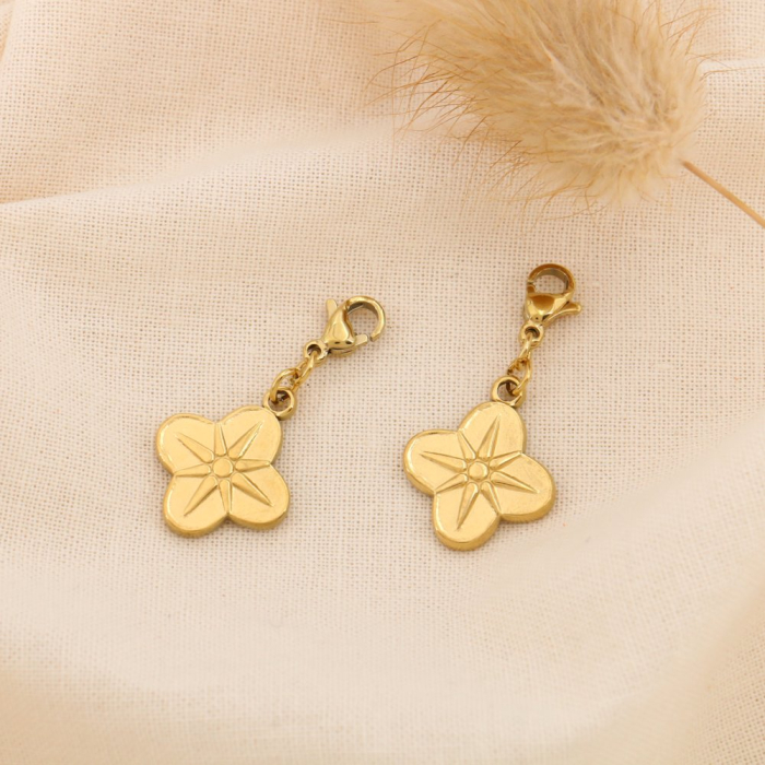 2 Charms Fleur Gravée Acier Inoxydable Dorée 0625011 doré 2 Charms Fleur Gravée Acier Inoxydable Dorée 0625011 doré