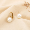 Boucles d’oreilles dormeuses acier inoxydable perle nacrée 0325107 blanc