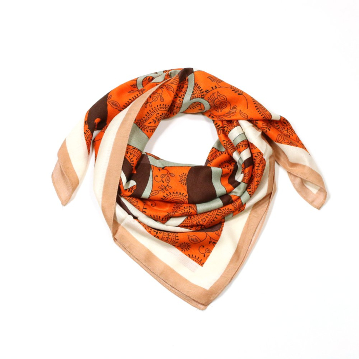 Foulard carré polyester orange motifs cachemire graphiques femme 0725523 orange foncé Foulard carré polyester orange motifs cachemire graphiques femme 0725523 orange foncé
