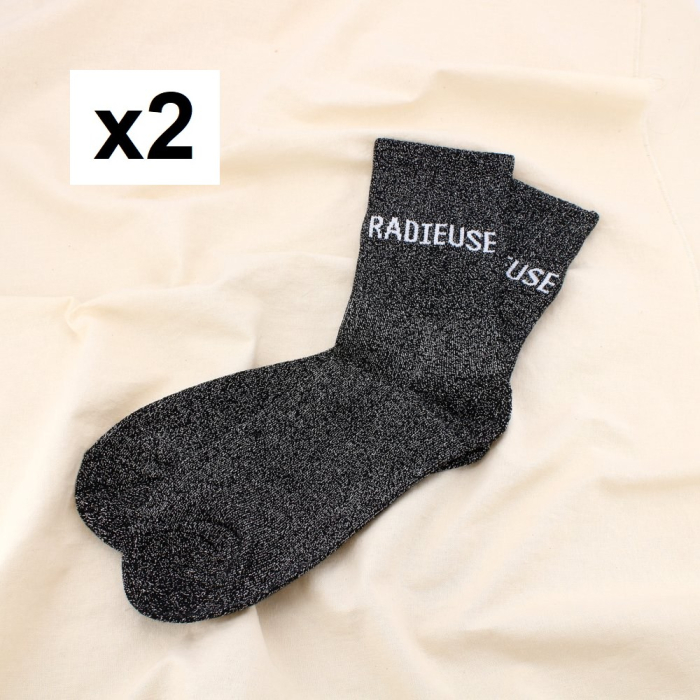 2 paires de chaussettes pailletées à message “RADIEUSE” 0625539 noir 2 paires de chaussettes pailletées à message “RADIEUSE” 0625539 noir