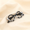 Broche lunettes résine effet écaille épingle métal 0525512 noir/blanc