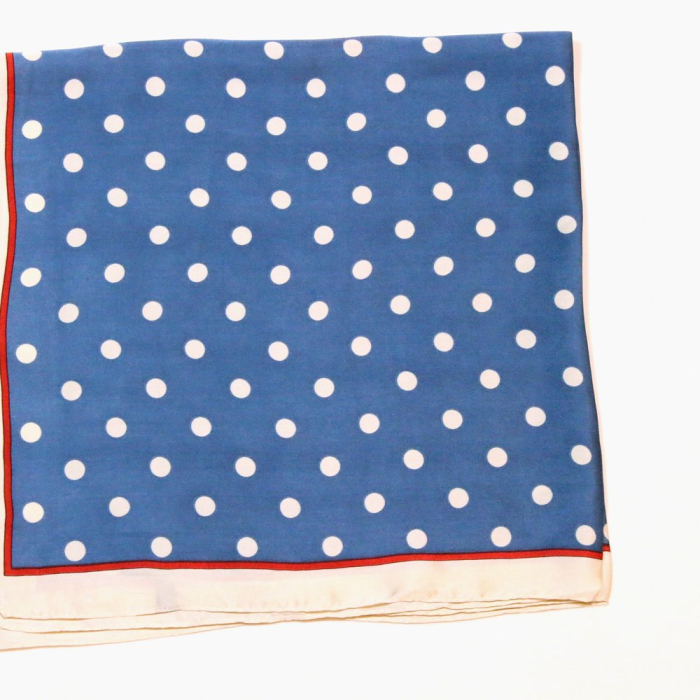 Carré satin touché soie imprimé à pois intemporel polyester 0726013 bleu