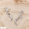 Longues boucles d’oreille pendantes ondulées acier inoxydable 0324537 argenté